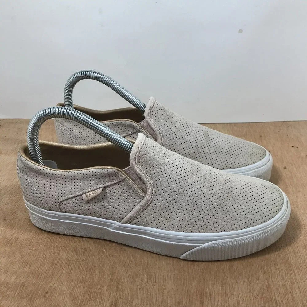 VANS Slip-On Pink Suede Women Size 7.5 Skate Shoe